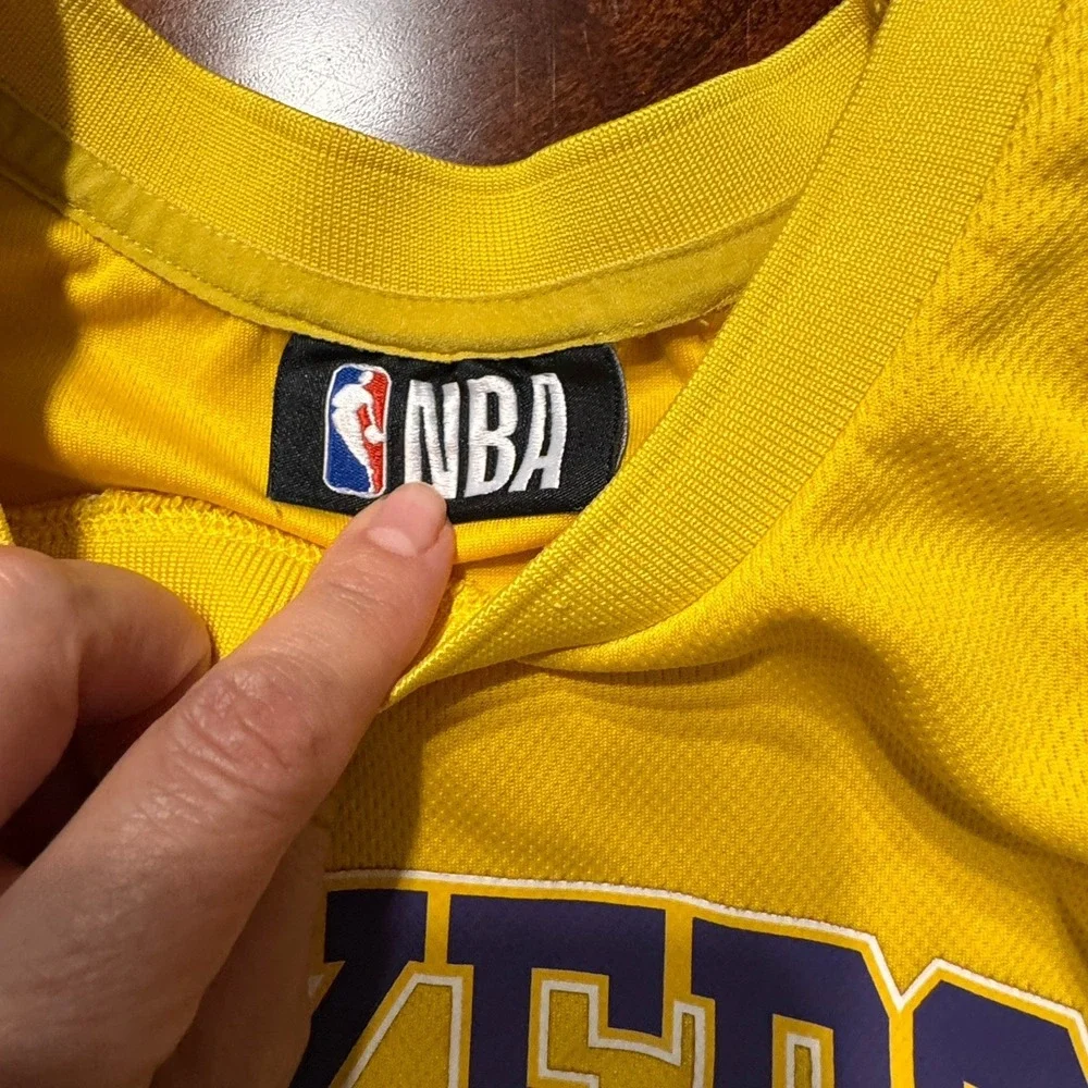 Jersey NBA Los Angeles Lakers LeBron James Sz 8-9 Kids Yellow Purple Basketball